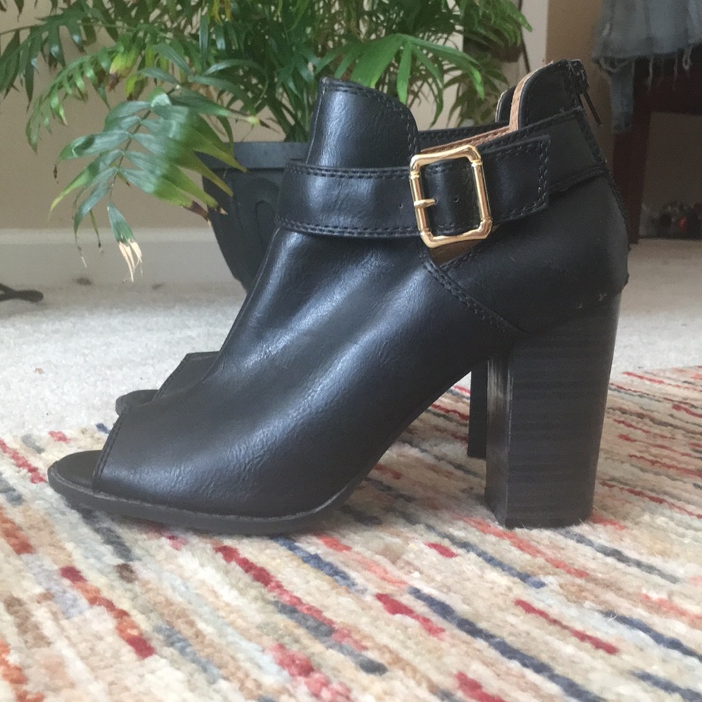 Black open toe heels